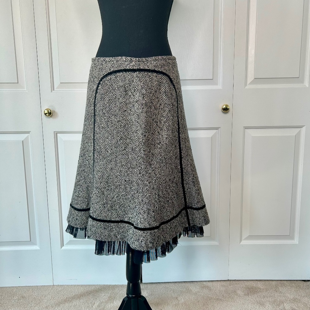 Francesca Mammoliti Grey Herringbone Tweed Skirt with Black Crinoline Hem Size 8